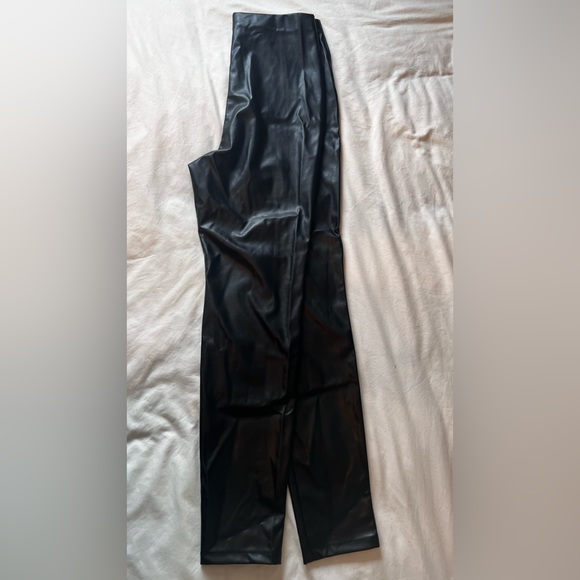 NWOT H&M Faux Leather Leggings - Picture 6 of 6